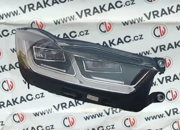 Světlomet pravý přední M9D3-13W029-HB – Jaguar I-PACE (X590) 2018 - současnost