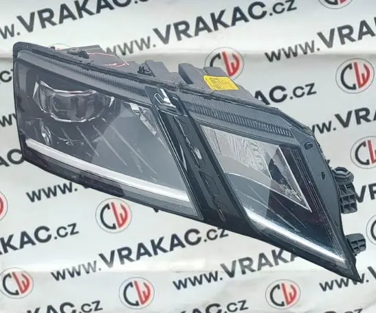 Světlomet pravý přední (5E1941018E) – Škoda Octavia III FL 2016-2020