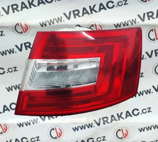 Světlomet pravý zadní – Škoda Octavia III 2012-2016