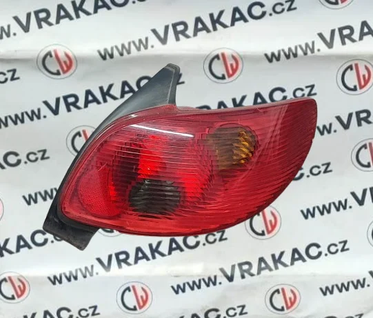 Světlomet zadní pravý – Peugeot 206 1998-2009