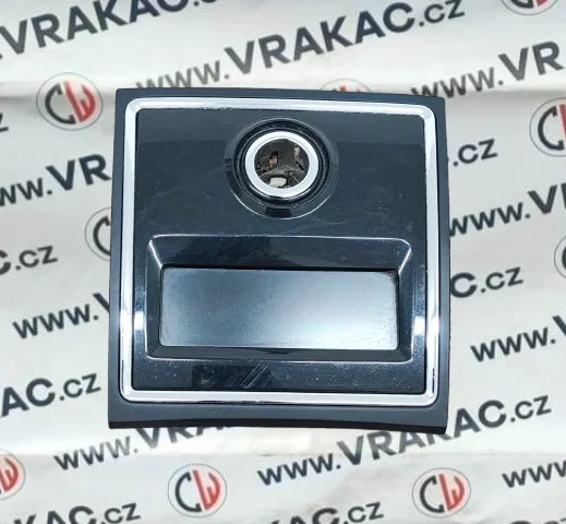 Zadní panel loketní opěrky (3T0863317) – Škoda Superb II 2008-2013
